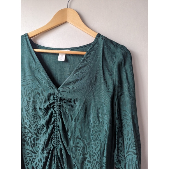 H&M Satin Jacquard Blouse - Picture 3 of 6